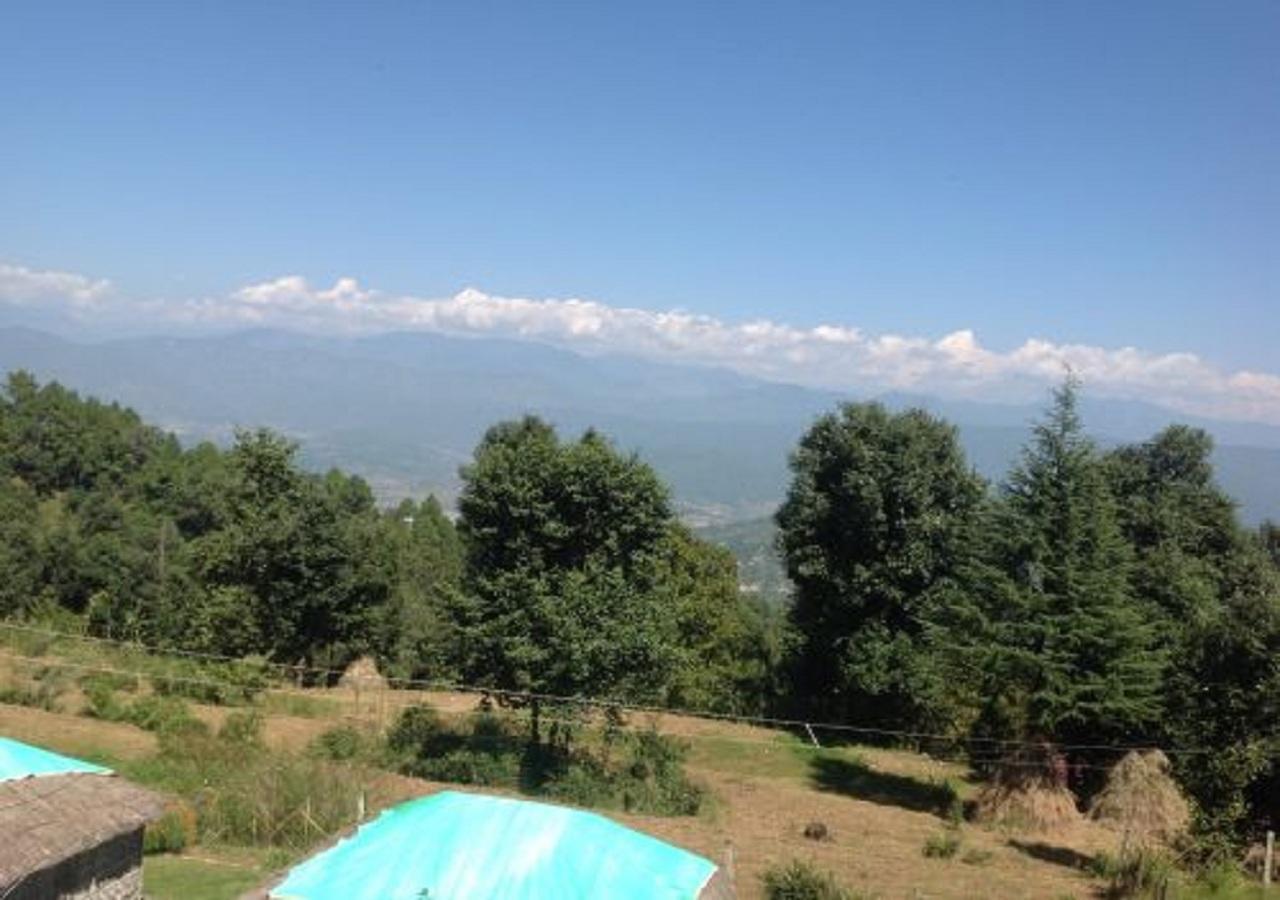 Uttarakhand Resort Каусани Экстерьер фото